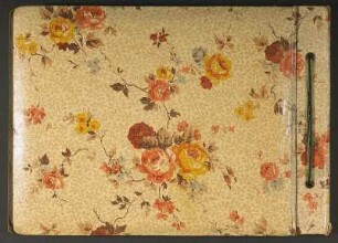 Sammelalbum mit Stadtansichten und Einzelbauten : Sammelalbum mit Stadtansichten und Einzelbauten. Wachstucheinband mit Kordelbindung; 22 x 30,3 x 1,2 cm (um 1930). Dresden: SLUB/DF 1986.C.87
