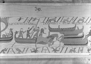 Der Teppich von Bayeux — 33. Szene: Die Landung der Normannen in der Bucht bei Pevensey