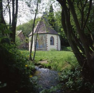 Amorbach. Blick zur Kapelle Amorsbrunn (12. Jh.)