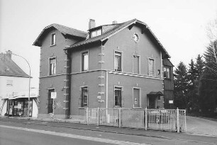 Wohnhaus; Linsengericht, Stadtweg 2