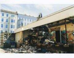 Abriss eines DDR-Konsums an der Chausseestraße