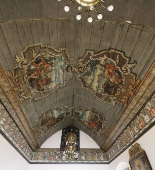 Ratshalle — Barocke Decke — Bandelwerkkartuschen mit Darstellungen der vier Herrscher der antiken Weltreiche Babylon, Persien, Griechenland und Rom