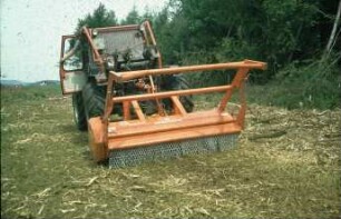 Fotografie: Mulchgerät, Landschaftspflege, Umwelttechnik