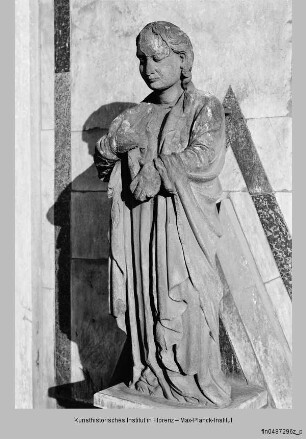 Apostel-Statue