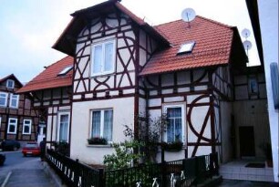 Fachwerkhaus mit schönen Fachwerkelementen, Zwerchgiebelhaus