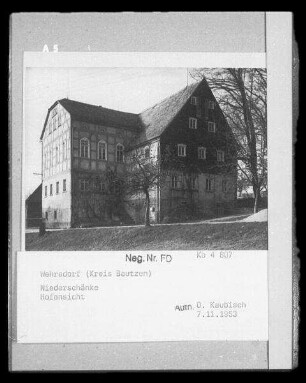 Sohland an der Spree-Wehrsdorf. Gasthaus Niederschänke. Hofansicht