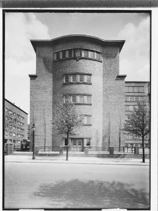Schule Schaudinnsweg [Heute: Schule Fraenkelstraße] (Hamburg-Barmbek): Ansicht einer Seitenfront : SchumacherWV Nr. 295