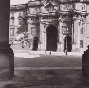 Berlin-Mitte. Berliner Stadtschloss, Westportal