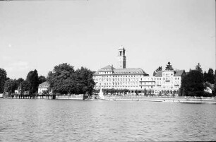 Bad Schachen: Hotel vom See aus