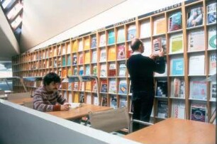 Garching. Bibliotheksraum des ESO-Gebäudes