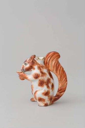 Eichhörnchen in Form einer Teekanne
