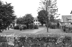 Schlossmauer (Schlossmauer, Bruchsteinmauerwerk); Vöhl, Schloßstraße, Schloßstraße 3