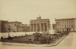 Pariser Platz mit Brandenburger Tor