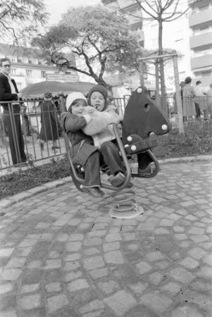 Spielplatz auf der Westseite des umgestalteten Kolpingplatzes