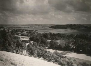 Töpeln, Osthälfte des Pfaffenberges und Wöllsdorfer Terrasse, von der Töpelstraße 200m westlich Töpeln, Blick nach Südosten
