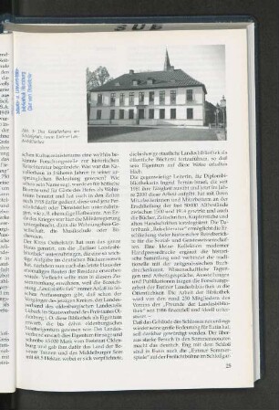 Abb. 3: Das Kavalierhaus am Schloßplatz, heute: Eutiner Landesbibliothek