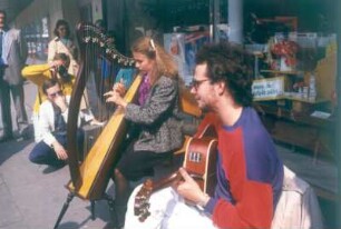 Geldern. Klassik und Folklore beim Straßenfest
