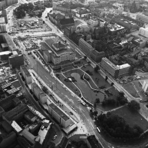 Opernhaus und Schwanenteich zwischen Goethestraße und Georgiring in Leipzig : Blickrichtung Südwesten