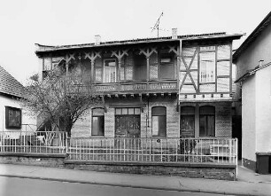 Bad Nauheim, Hauptstraße 77