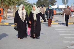 Hauptstadt Tripolis : Straßenszene in der libyschen Hauptstadt Tripolis, aufgenommen 2006