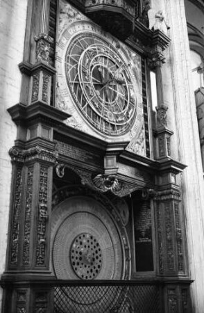 Lübeck: astronomische Uhr in der Marienkirche