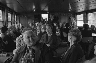 Erste Fahrt auf dem Motorschiff "Friedrich Töpper" im Rahmen des diesjährigen städtischen Altenprogramms.