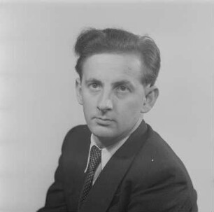 Porträtaufnahmen von Pianist Prof. Dieter Zechlin : Porträt von Dieter Zechlin