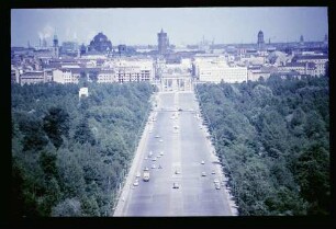 Blick v. Siegessäule 4.7.65.