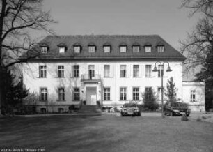 Villa & Nebengebäude; Berlin, Steglitz-Zehlendorf