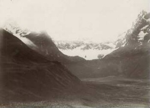 Collanestal des Cerro Altar, hinten die Caldera mit dem Calderagletscher