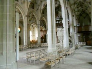Alexanderkirche - Langhaus Innen - Sicht nach Südwesten mit Säulen sowie Deckengewölbe und Ausstattung
