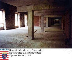 Darmstadt, Ausbau des ehemaligen Mollertheaters zum Haus der Geschichte / Fensterseite Lesesaal im Rohbau, Innenaufnahme