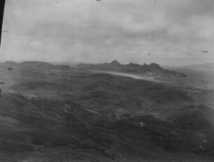 São Vicente : Blick über die Landschaft der kapverdischen Insel São Vicente nach Norden. Im Hintergrund der Berg Monte Cara, auch bekannt als Washington's Head.