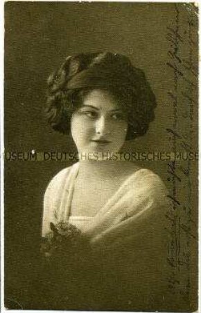 Postkarte mit Frauenbild