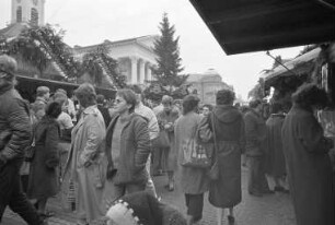 13. Karlsruher Weihnachtsmarkt (Christkindlesmarkt) auf dem Marktplatz