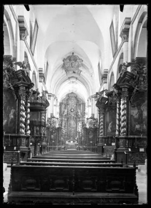 Innenaufnahme der Klosterkirche Bronnbach