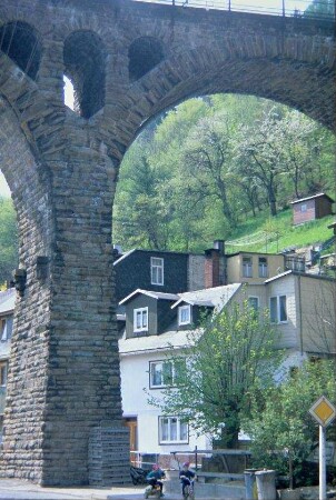 Blick durch das Viadukt