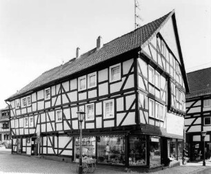 Fachwerkwohnhaus (Fachwerkwohnhaus); Alsfeld, Mainzer Tor 5, Mainzer Tor 7