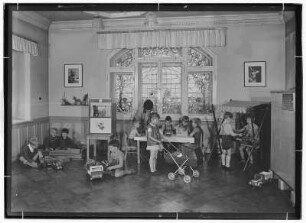 Königstein. Papierfabrik, Kindergarten