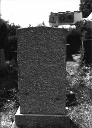 Grabstein 104