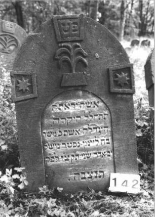Grabstein 142