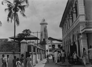 Mohammed-Moschee : Minarett einer Moschee in Mombasa