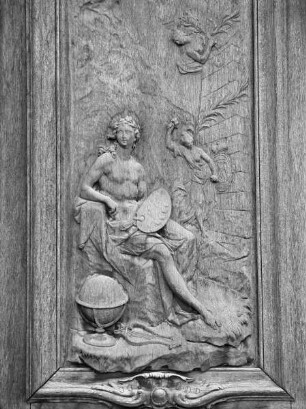 Allegorie der Künste (sitzender Apollo)