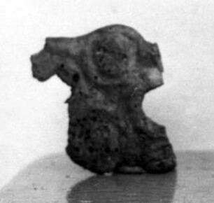 Fragment eines Zierstückes mit Kopf
