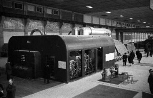 Ausbau des Rheinhafen-Kraftwerks der Badenwerk AG zum Großkraftwerk.