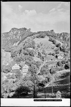 Blick auf Rathen und die Bastei-Wände