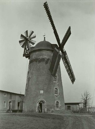 Turmholländerwindmühle Pahrenz bei Prausitz, erbaut 1889