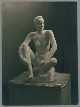 Sitzende, 1929, Gips