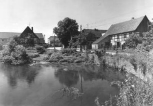 Bautzen-Burk-Nimschütz. Dorfteich und Gehöfte