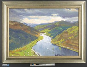 Flusslandschaft im Mittelgebirge